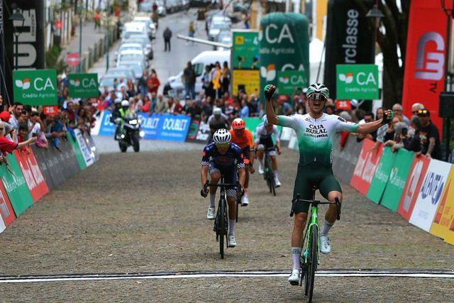 Espanhol Eduard Prades conquista etapa e amarela na Volta ao Alentejo