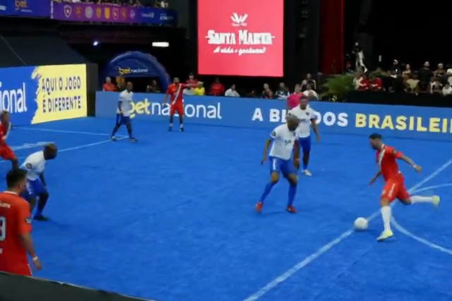 Quaresma está a participar em torneio de showbol no Brasil