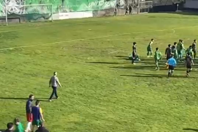 Agressão a árbitro leva a fim precoce de jogo nos distritais de Braga (vídeo)