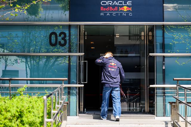 Liam Lawson tem desiludido na red Bull (foto: IMAGO)