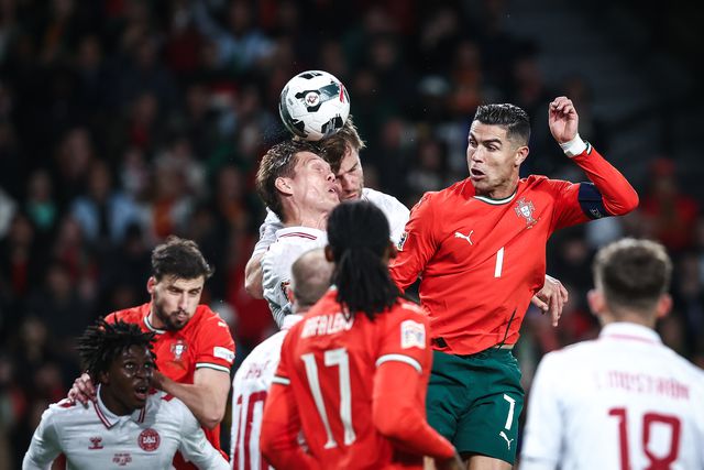 Ronaldo saltou bem alto... mas foi um autogolo que adiantou Portugal (vídeo)