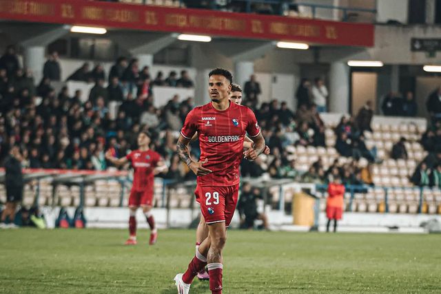 Gil Vicente: Carlos Eduardo à procura dos golos