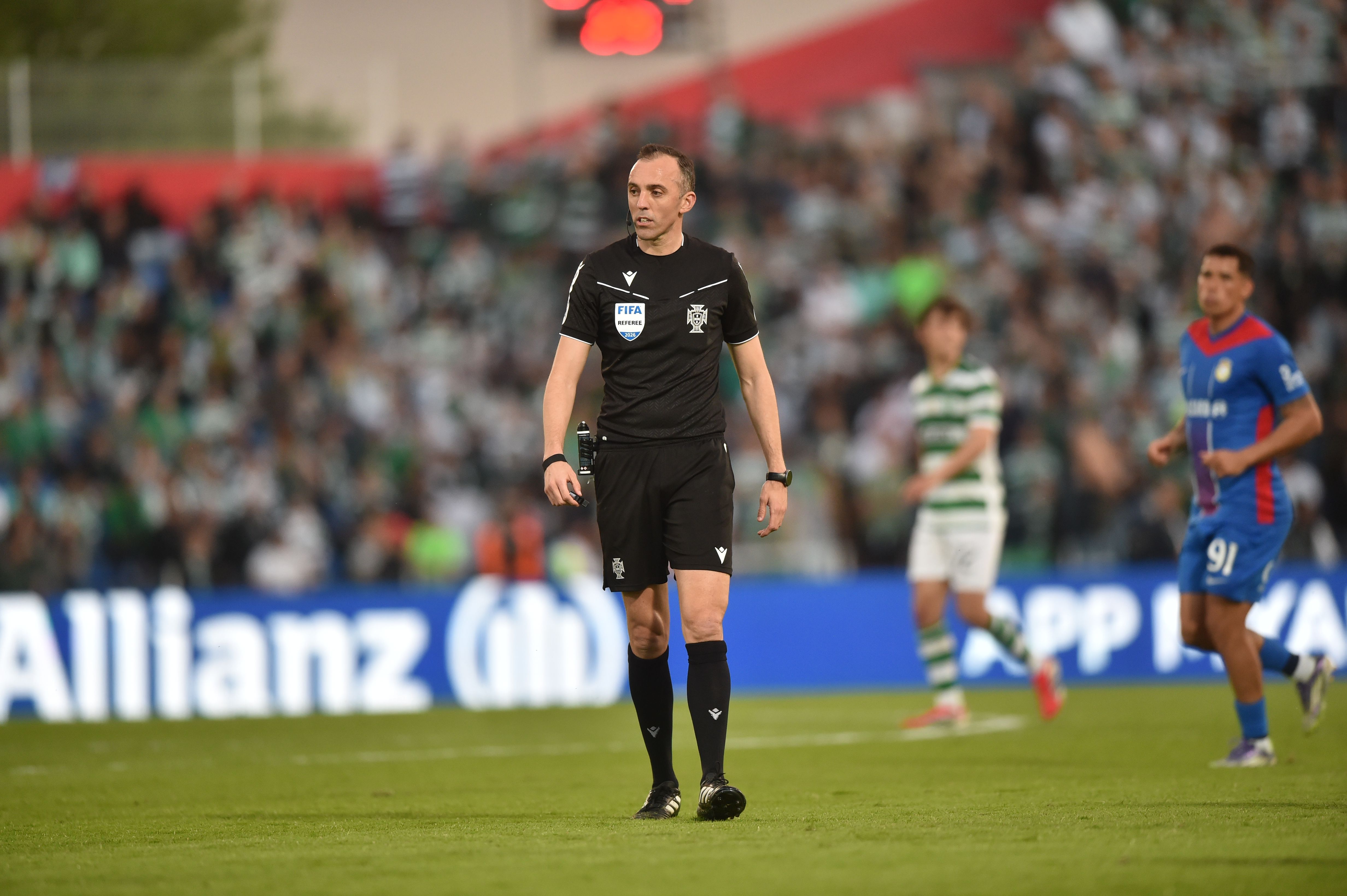João Pinheiro (2026) - Após 12 anos de interregno, eis novo árbitro de campo luso nomeado para o Mundial - Foto: Miguel Nunes