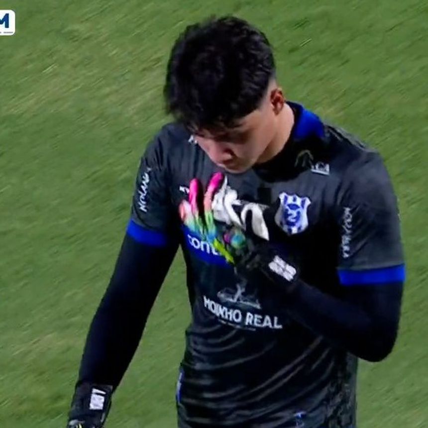 Juan Armoa protagonizou momento caricato - Foto: Tigo Sports