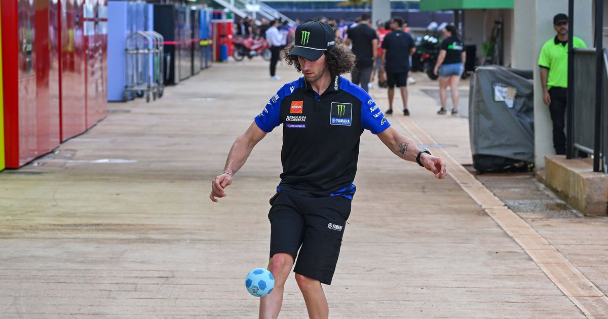 Pedras atingem pilotos no GP do Brasil de MotoGP