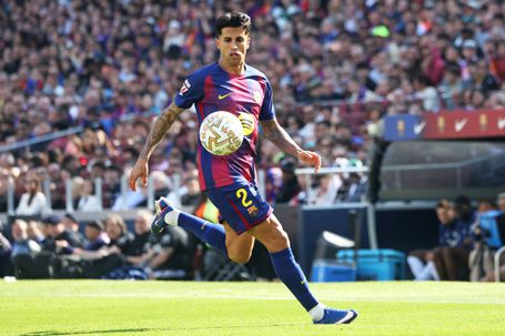 João Cancelo foi decisivo na última vitória do Barcelona