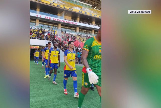 Petro entra sozinho no 11 de Novembro... Onde está o 1.º de Agosto?