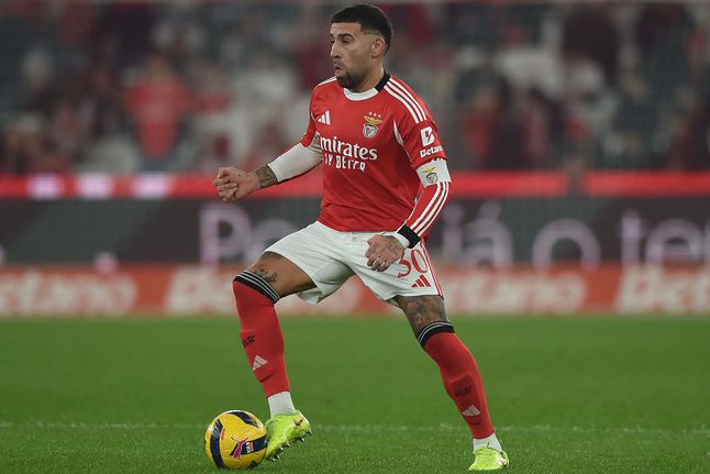 Nicolás Otamendi não foi utilizado nos dois últimos jogos do Benfica por estar a recuperar de traumatismo na perna direita — Foto: Miguel Nunes