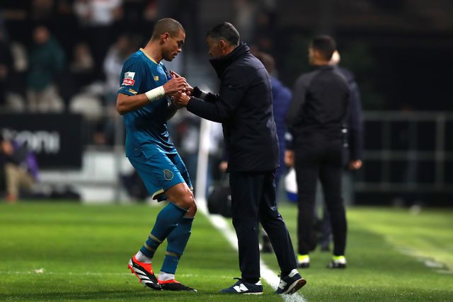 Pepe e Sérgio Conceição com acordo para renovar (caso Pinto da Costa ganhe as eleições)