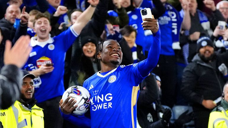 Fatawu nas nuvens com o hat-trick: «Foi o meu melhor jogo»