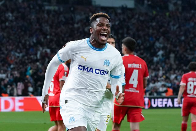 Avançado que ajudou a eliminar Benfica da Europa vítima de tentativa de 'carjacking'