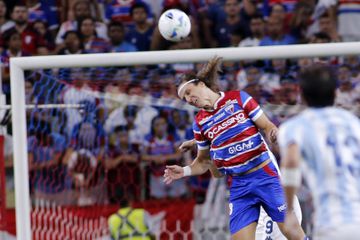 Adeptos em choque com novo visual de David Luiz