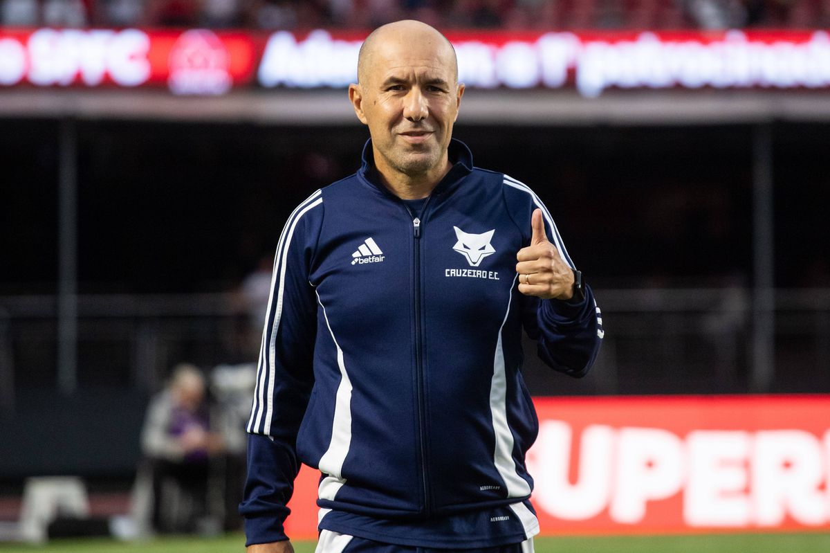 Leonardo Jardim empata e alcança Flamengo, Nuno Moreira marca, Rollheiser salva Santos 