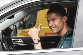 Sem pressão! O convite de Antetokounmpo a Ronaldo para continuar a jogar