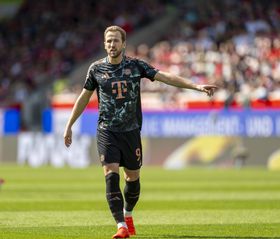 Kane «nem se lembra» do último troféu do Tottenham e encoraja ex-equipa para final da Liga Europa