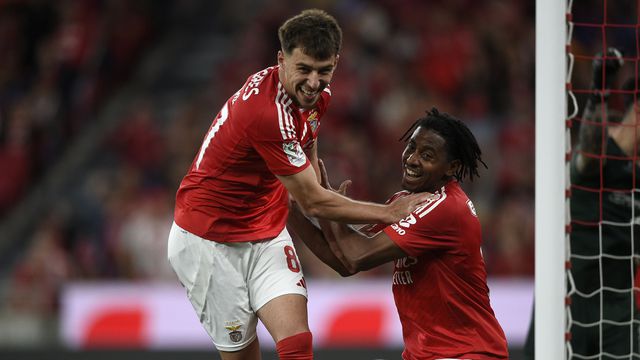 «Todos nós queríamos a renovação de Otamendi»