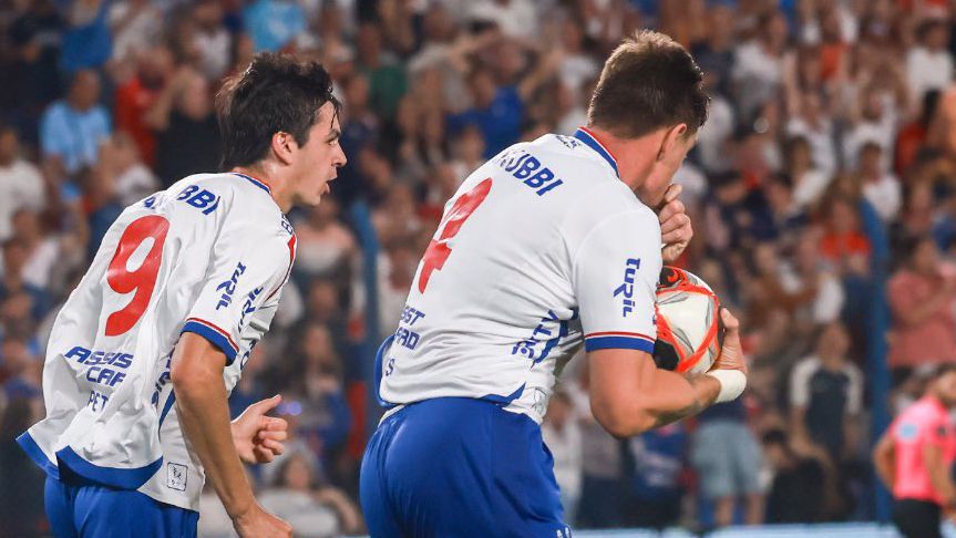 Coates a festejar um golo pelo Nacional (foto de arquivo: Nacional/X)