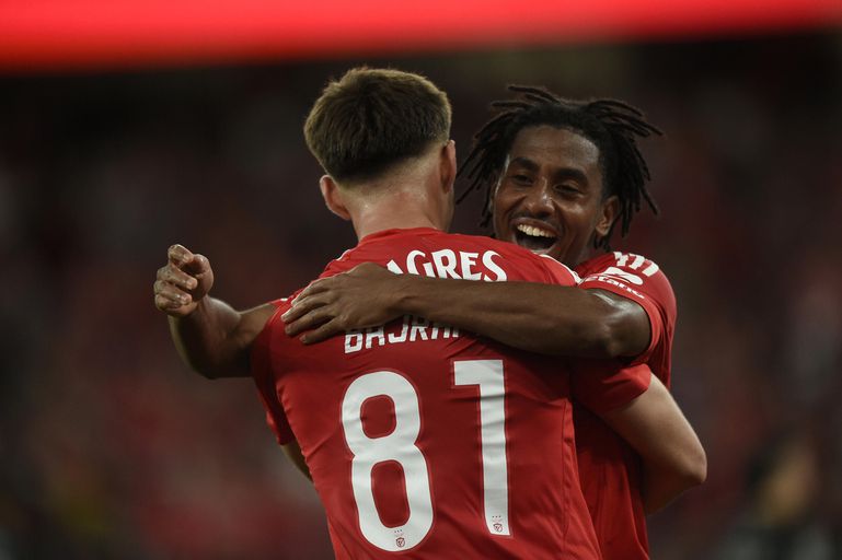 Benfica - Tirsense: aproxima-se o intervalo, ainda sem golos