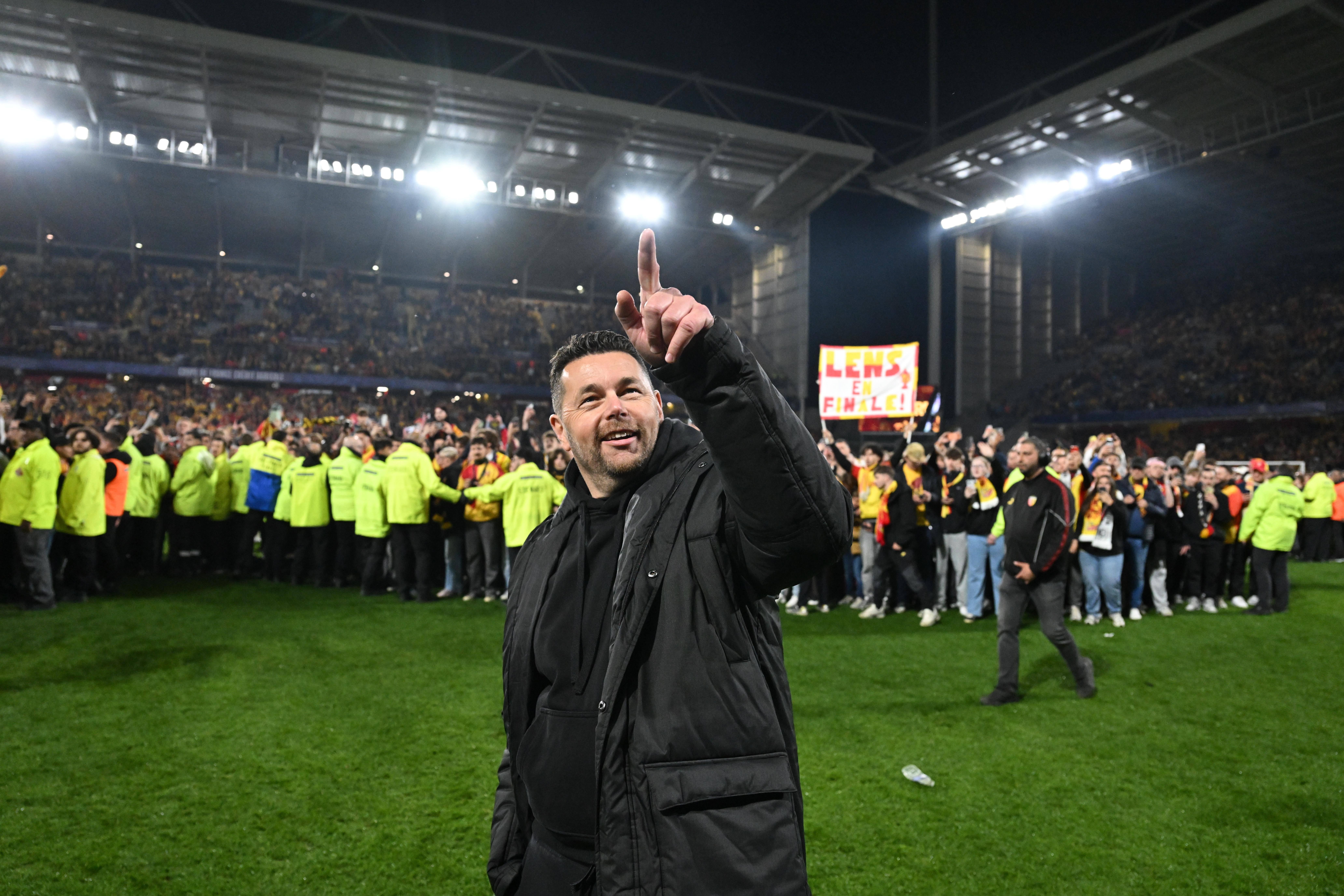 Pierre Sage, treinador do Lens