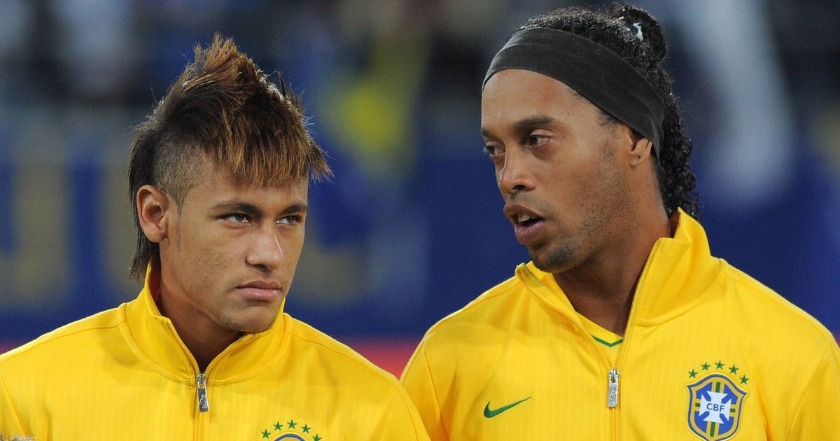 Ronaldinho faz pedido a Ancelotti por Neymar: «Pode ajudar muito...»