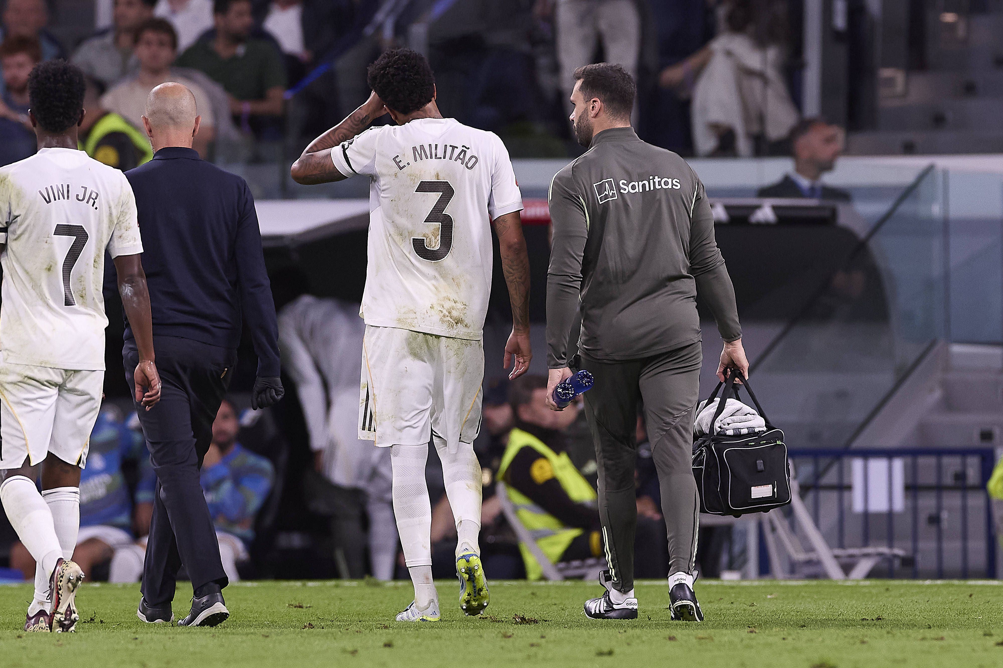 Éder Militão pediu substituição no jogo com o Alavés