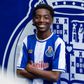 Lausley Julião assina contrato de formação - Foto: FC Porto