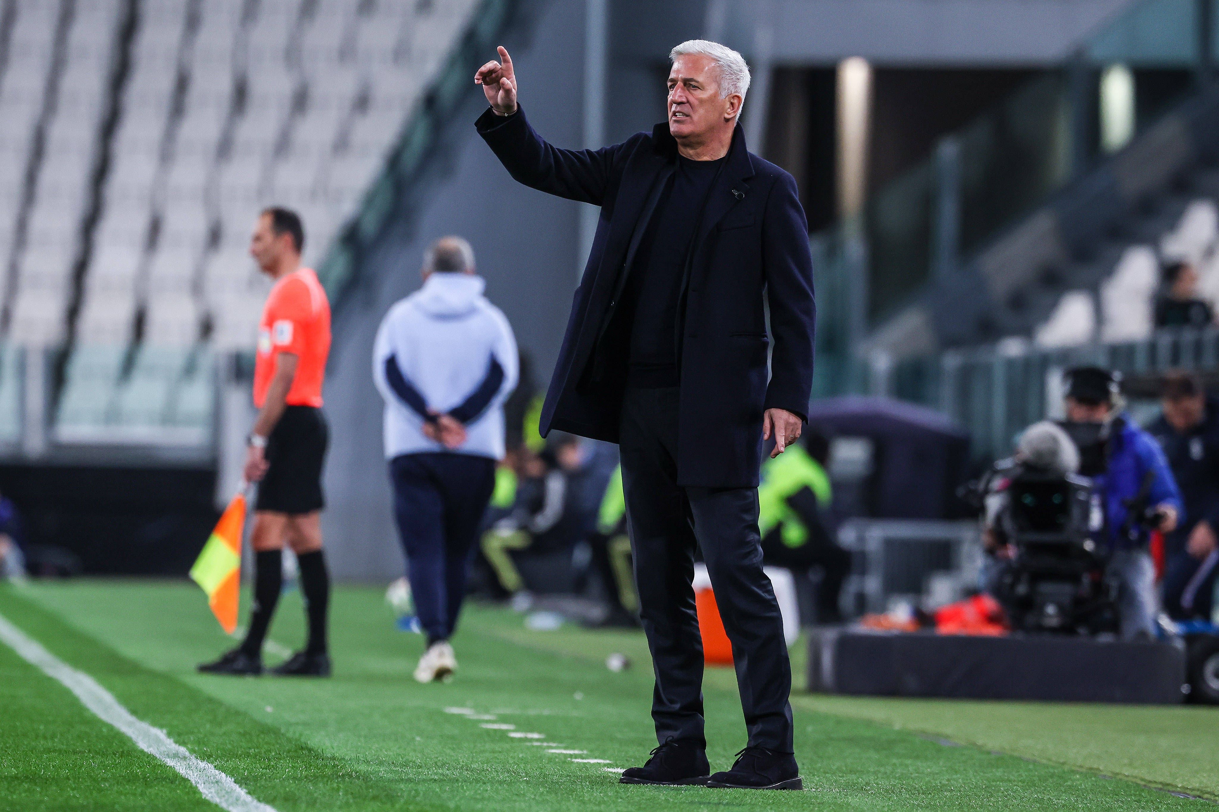 Vladimir Petkovic, selecionador da Argélia - Nacionalidade: Suíça