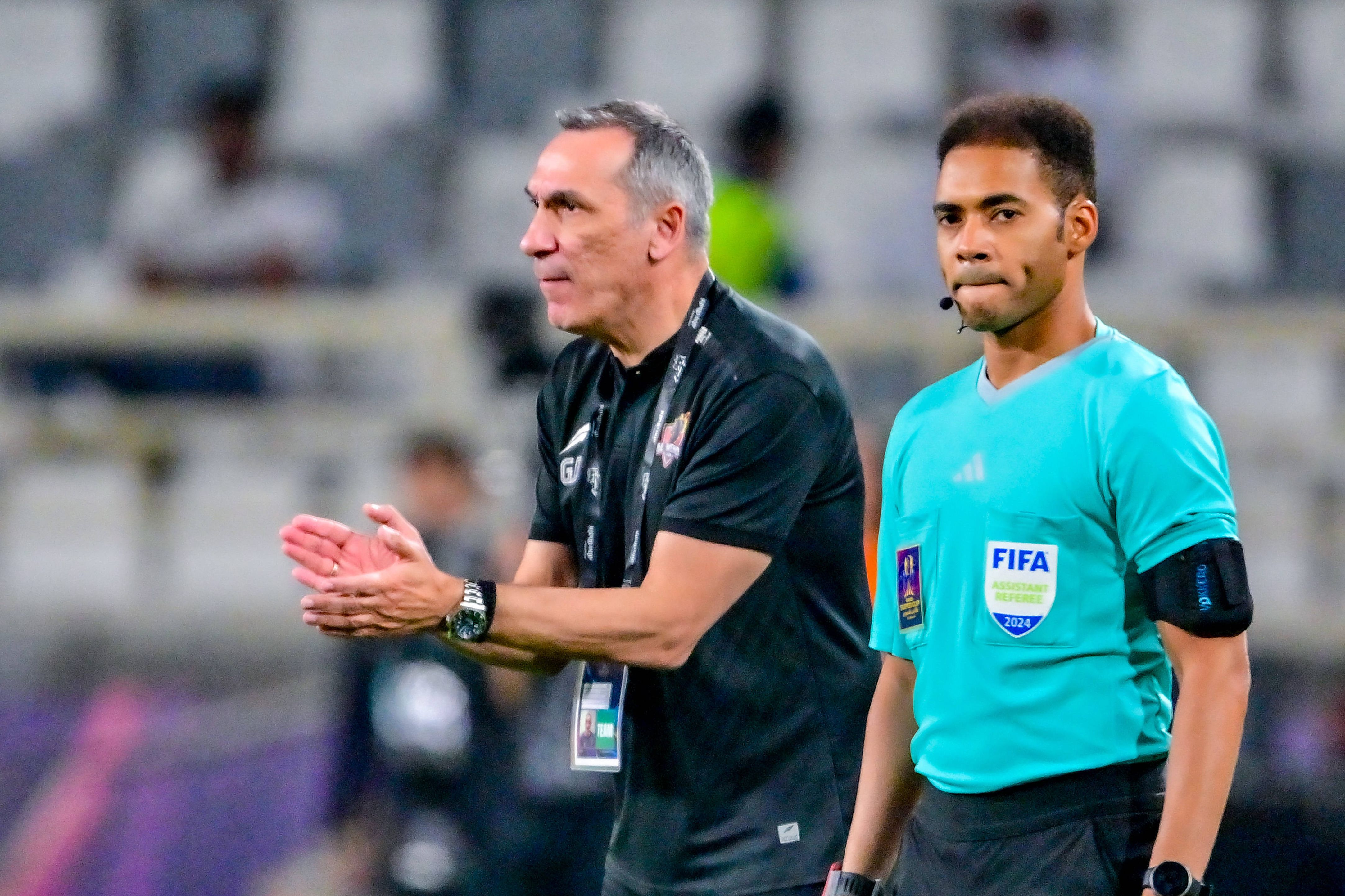 Giorgos Donis, técnico grego de 56 anos do Al Khaleej e selecionador da Arábia Saudita