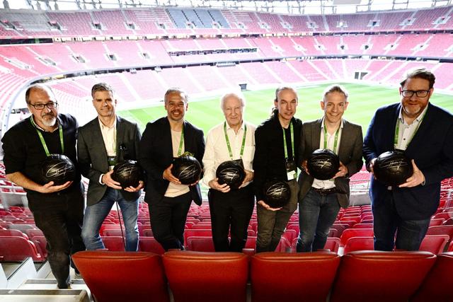 La Gazzetta dello Sport, A BOLA, Kicker, World Soccer, ELF Voetbal, Marca e Nemzeti Sport na Assembleia Geral da ESM que decorreu no Puskás Arena, palco da próxima final da Champions