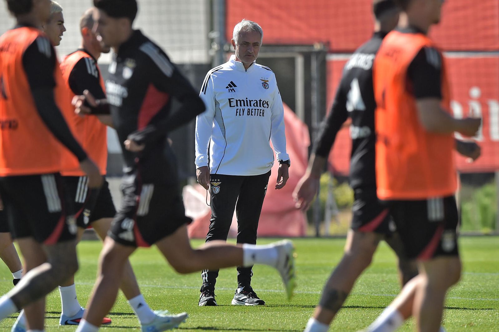 José Mourinho, treinador do Benfica