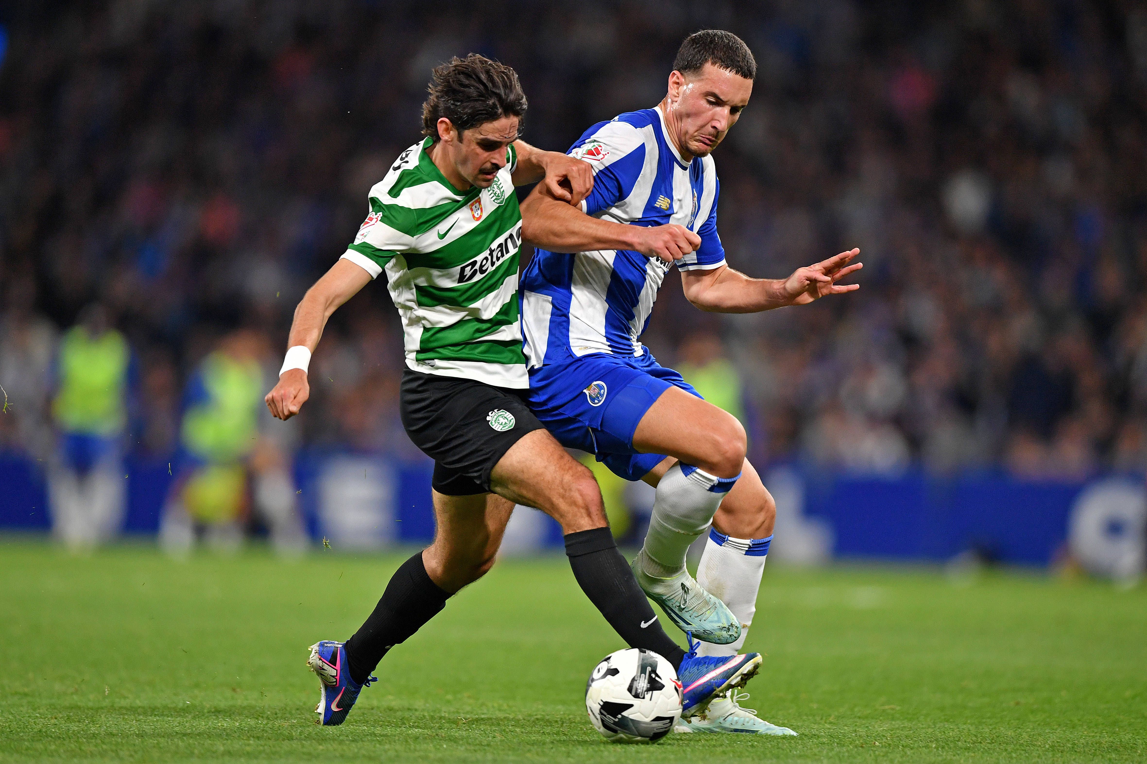 Deniz Gul em duelo com Trincão, mas foi Diomande quem o 'tirou' do clássico - Foto: Imago