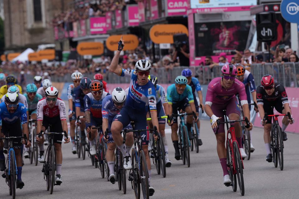 Tim Merlier conquista segunda vitória no Giro
