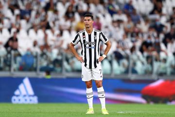 Juventus recorre da decisão de pagar salários congelados a Ronaldo