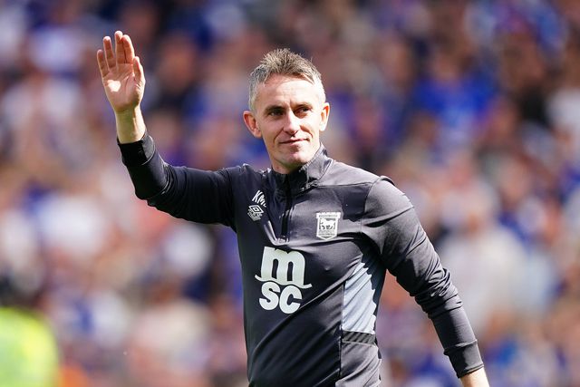 Man. United: dirigentes reuniram-se com treinador do Ipswich