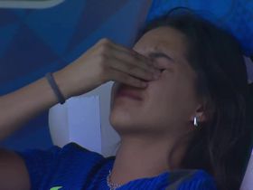 Kika Nazareth em lágrimas em Alvalade