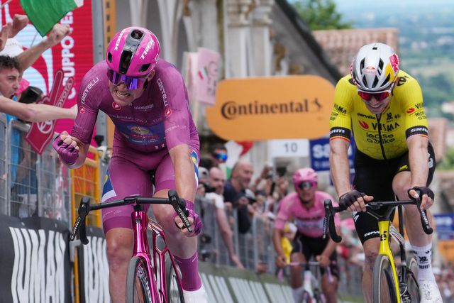 Giro: 'Poker' para o lilás Mads Pedersen