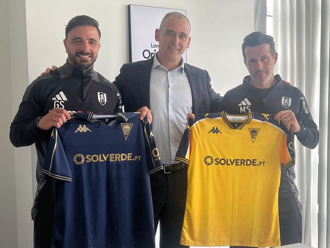 Marco Silva e Gonçalo Santos recebem visita do presidente da SAD do Estoril