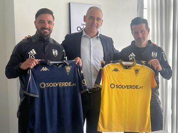 Marco Silva e Gonçalo Santos recebem visita do presidente da SAD do Estoril