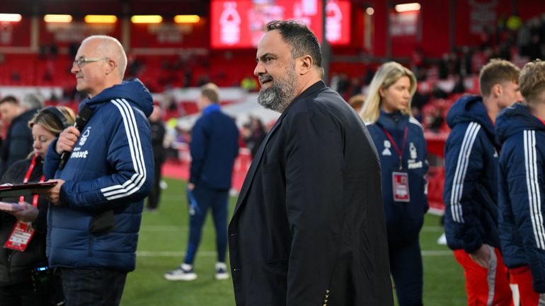 Neville banido pelo Nottingham Forest após críticas a Marinakis