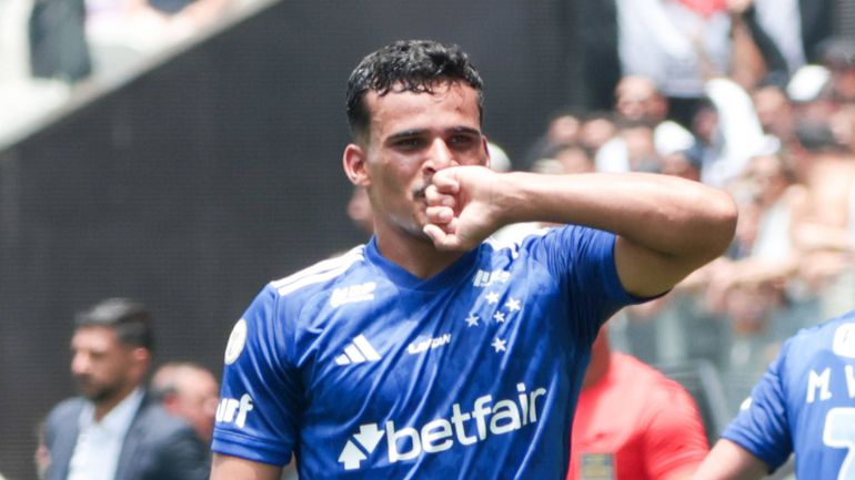 Mercado Benfica: lateral brasileiro associado às águias