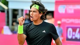 Henrique Rocha entra pela porta grande em Roland Garros