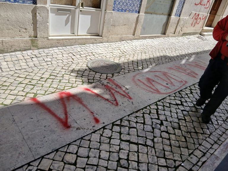 Núcleo sportinguista de Torres Vedras vandalizado. Foto: DR