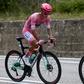 Giro: Afonso Eulálio luta, sofre, mas perde a camisola rosa