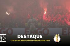 Só o fumo trava o Bayern: pirotecnia interrompe final da Taça da Alemanha