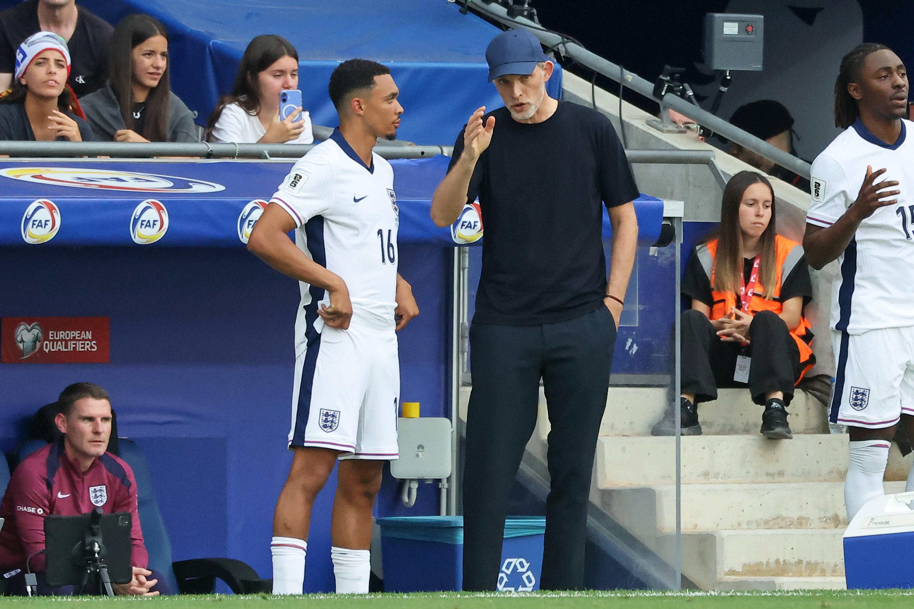 Trent ficou de fora das opções de Tuchel, o que motivou críticas de Kyle Walker