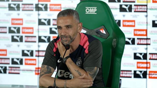 «Já põem meia equipa fora do Sporting e meia dentro»