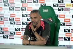 «Já põem meia equipa fora do Sporting e meia dentro»