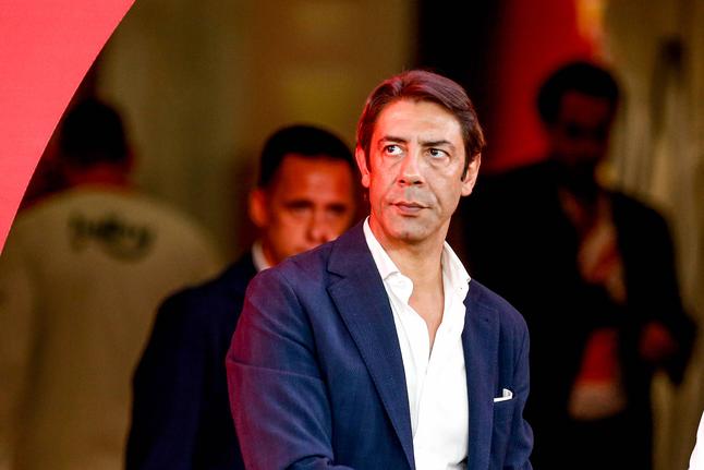 «Benfica é um clube gerido de fora para dentro»