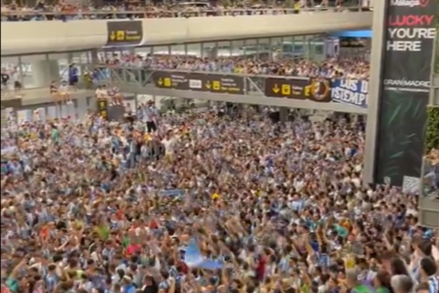 Vídeo: adeptos do Málaga invadiram aeroporto na festa da subida