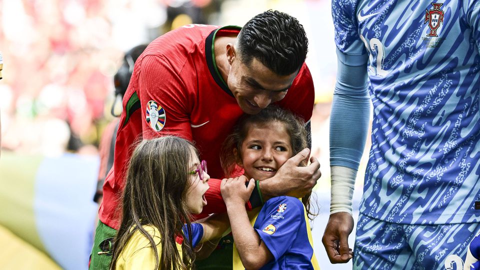 A menina que se emocionou com Ronaldo conta tudo